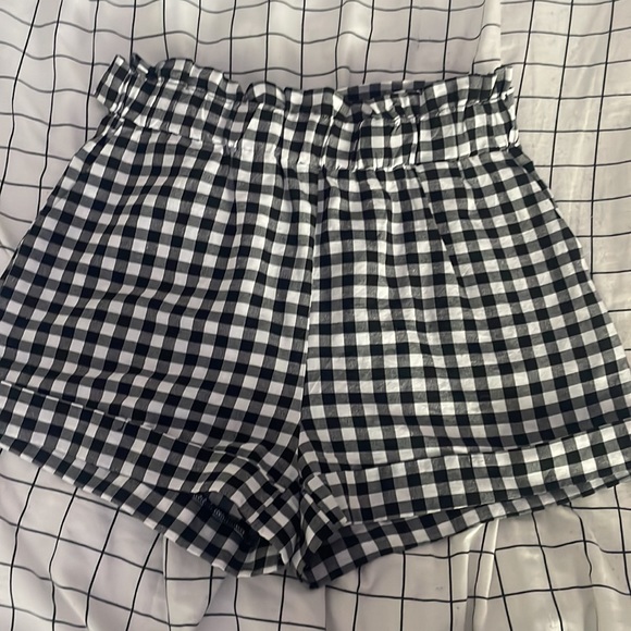 summer shorts - Picture 2 of 2